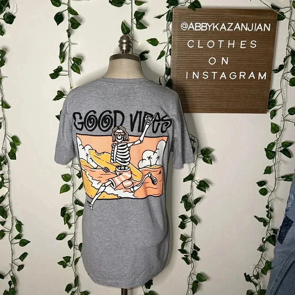 Call Your Mother “Good Vibes” Graphic Tee - Picture 1 of 6
